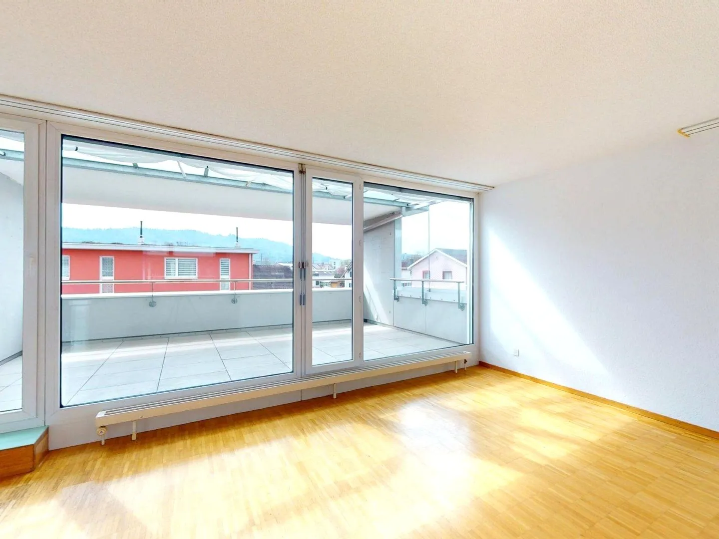 Modern Maisonette with Terrace - Photo 5 of 12