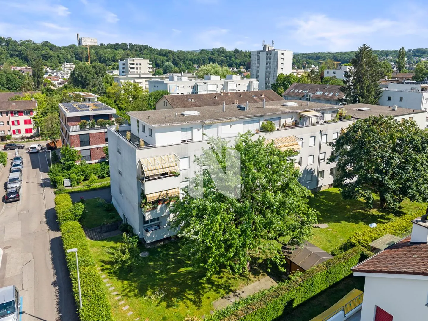 Familienfreundlich, sonnig und gepflegt mit zwei Balkonen, Gartensitzplatz und Garage - Photo 13 of 13