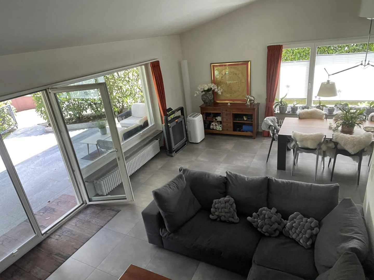 Freistehendes Einfamilienhaus mit Garten - Foto 5 von 14