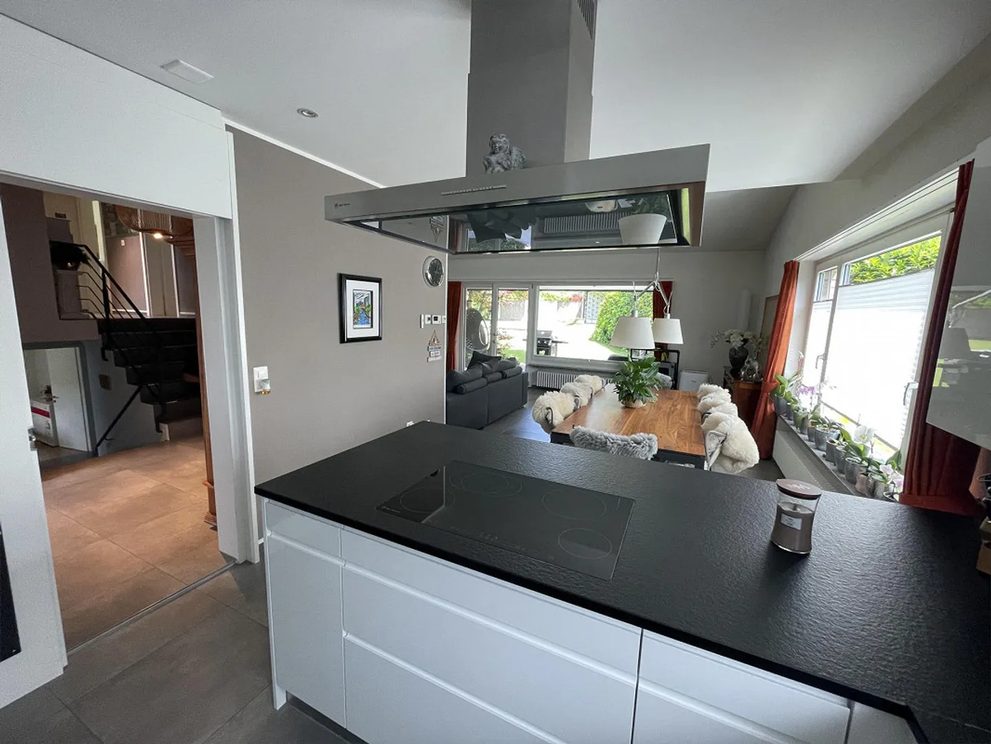 Freistehendes Einfamilienhaus mit Garten - Foto 8 von 14