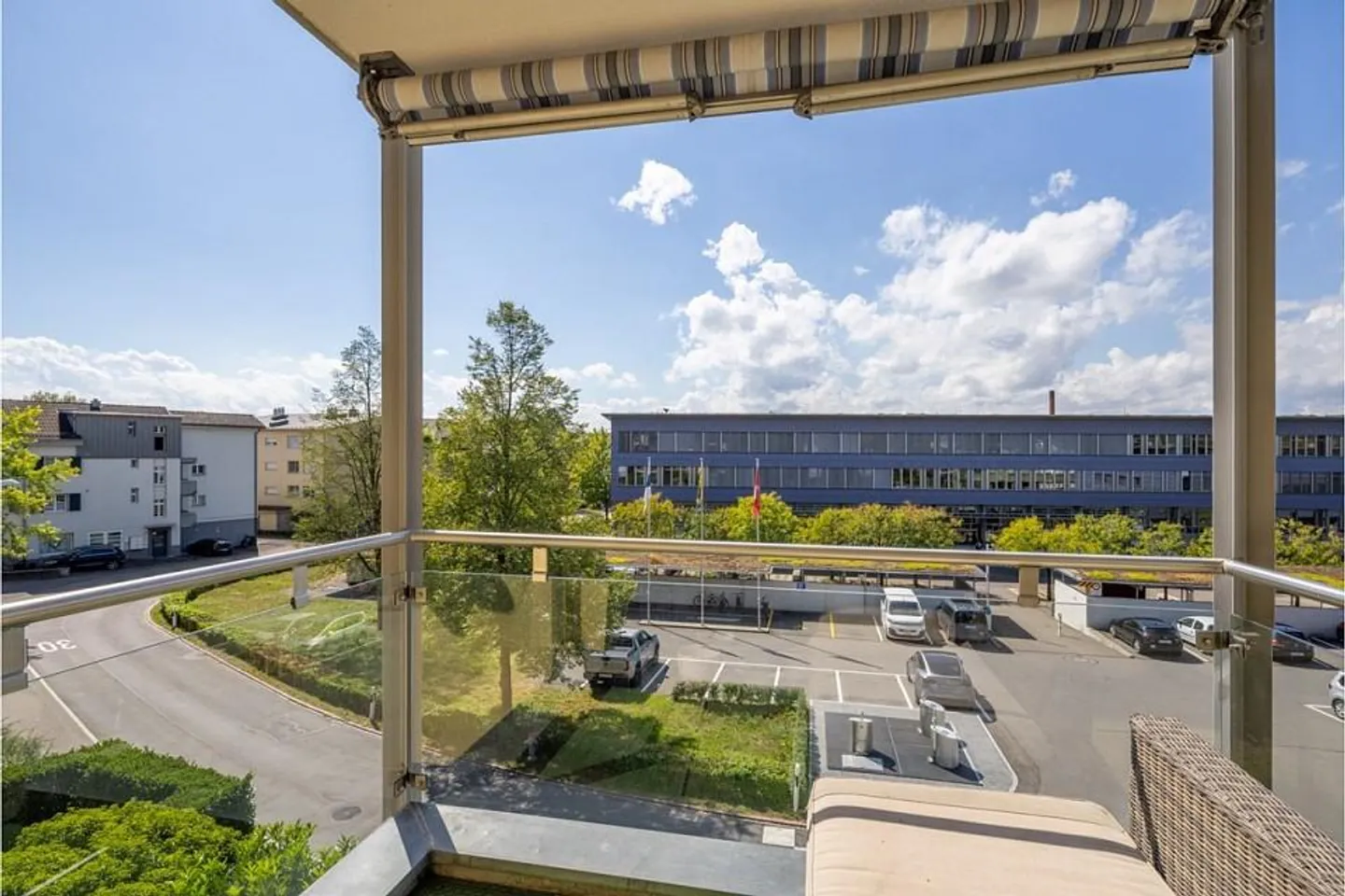 Attractive 2.5-room apartment in a central location in Baar - Photo 3 of 6