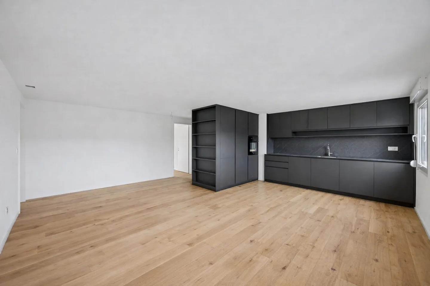 Schlossstrasse - Amabile e Vivibile - Foto 1 di 7