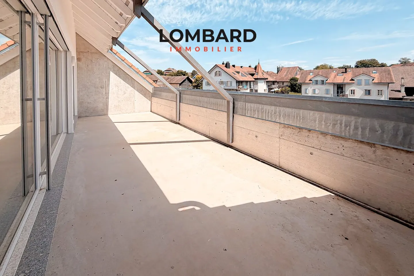 New penthouse with large terrace - Photo 2 of 9