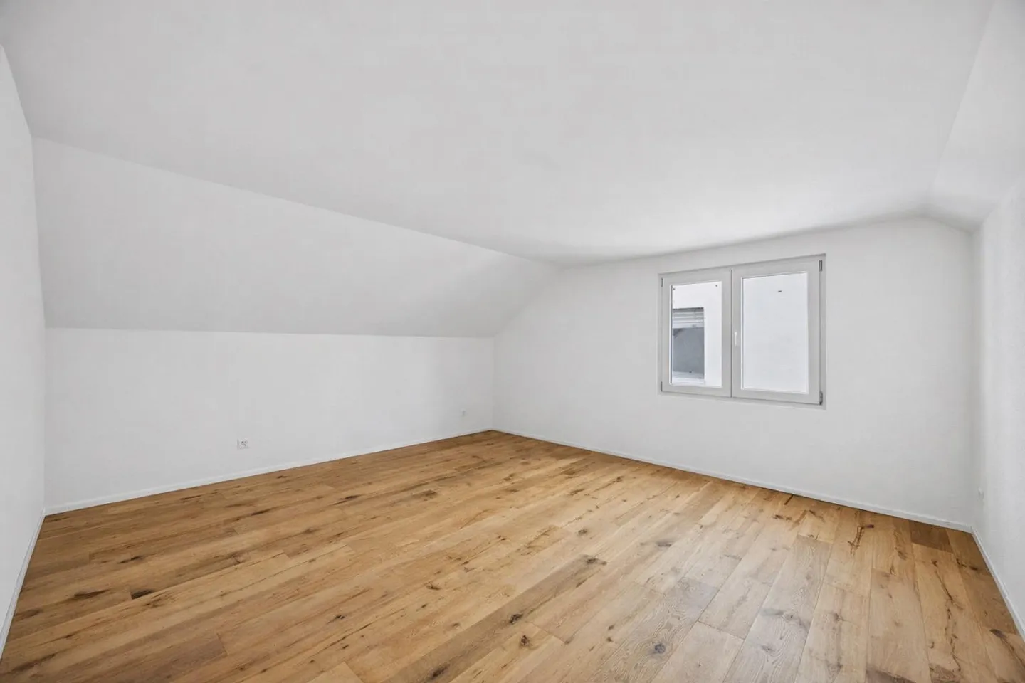 Schlossstrasse - Amabile e Vivibile - Foto 3 di 7