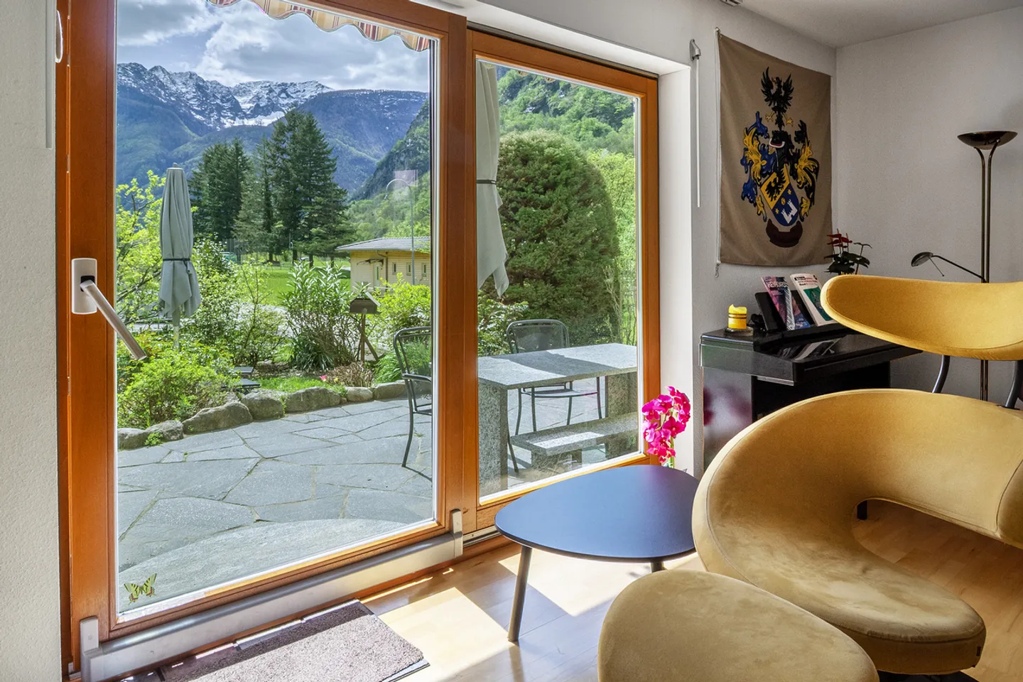 Comfortable second home with private garden - Photo 4 of 13