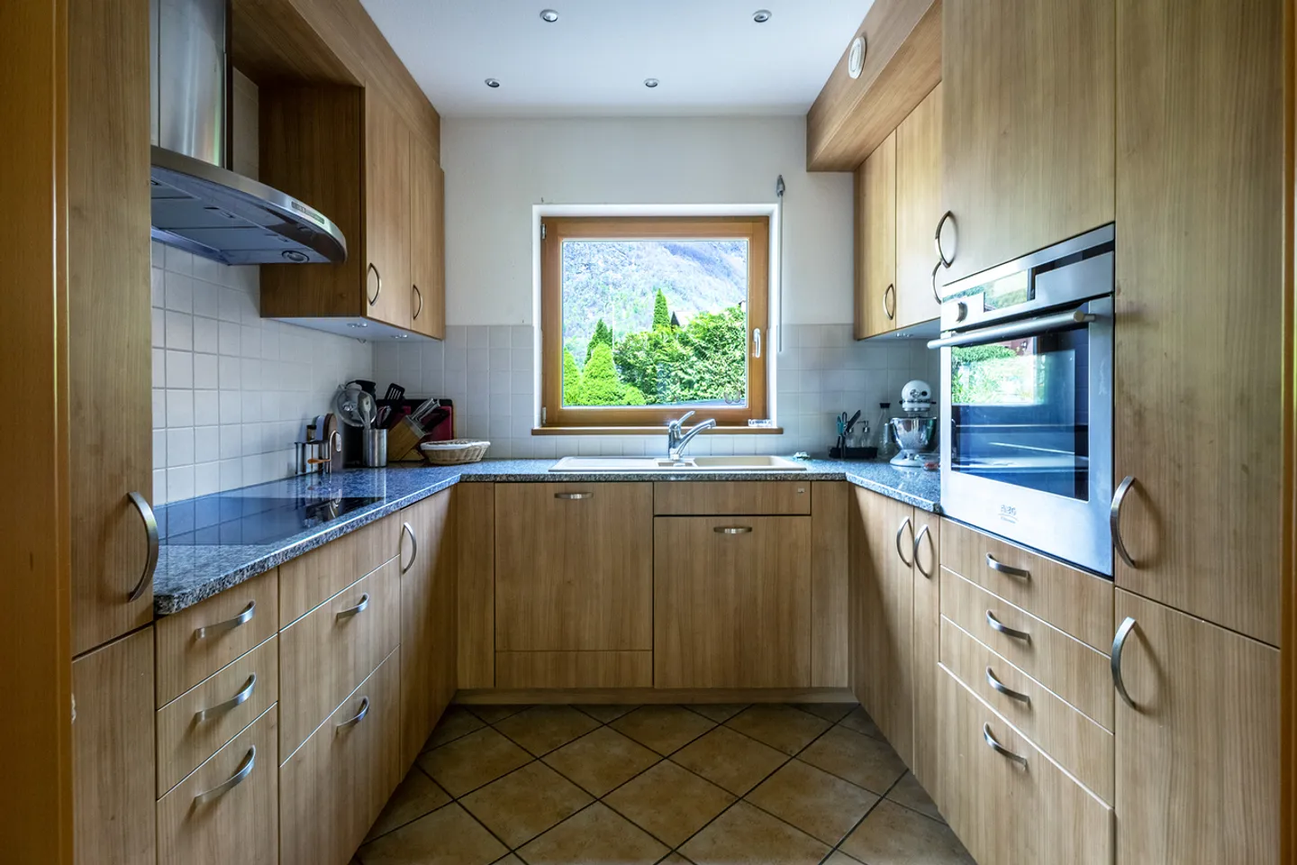 Comfortable second home with private garden - Photo 6 of 13