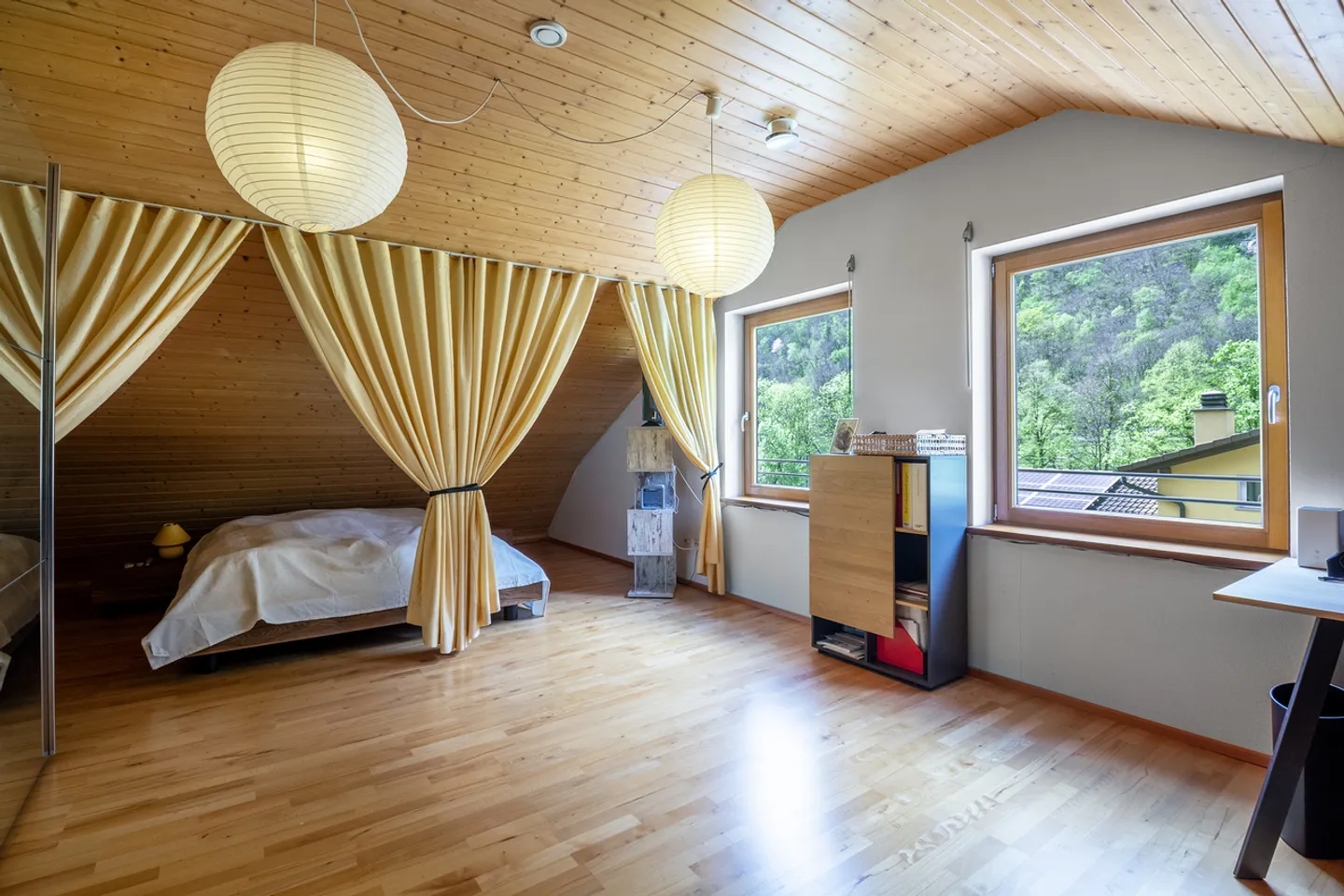 Comfortable second home with private garden - Photo 9 of 13