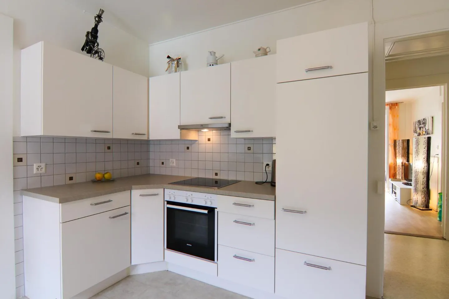 Real estate with restaurant and 5 apartments, net yield >5% - Photo 4 of 8