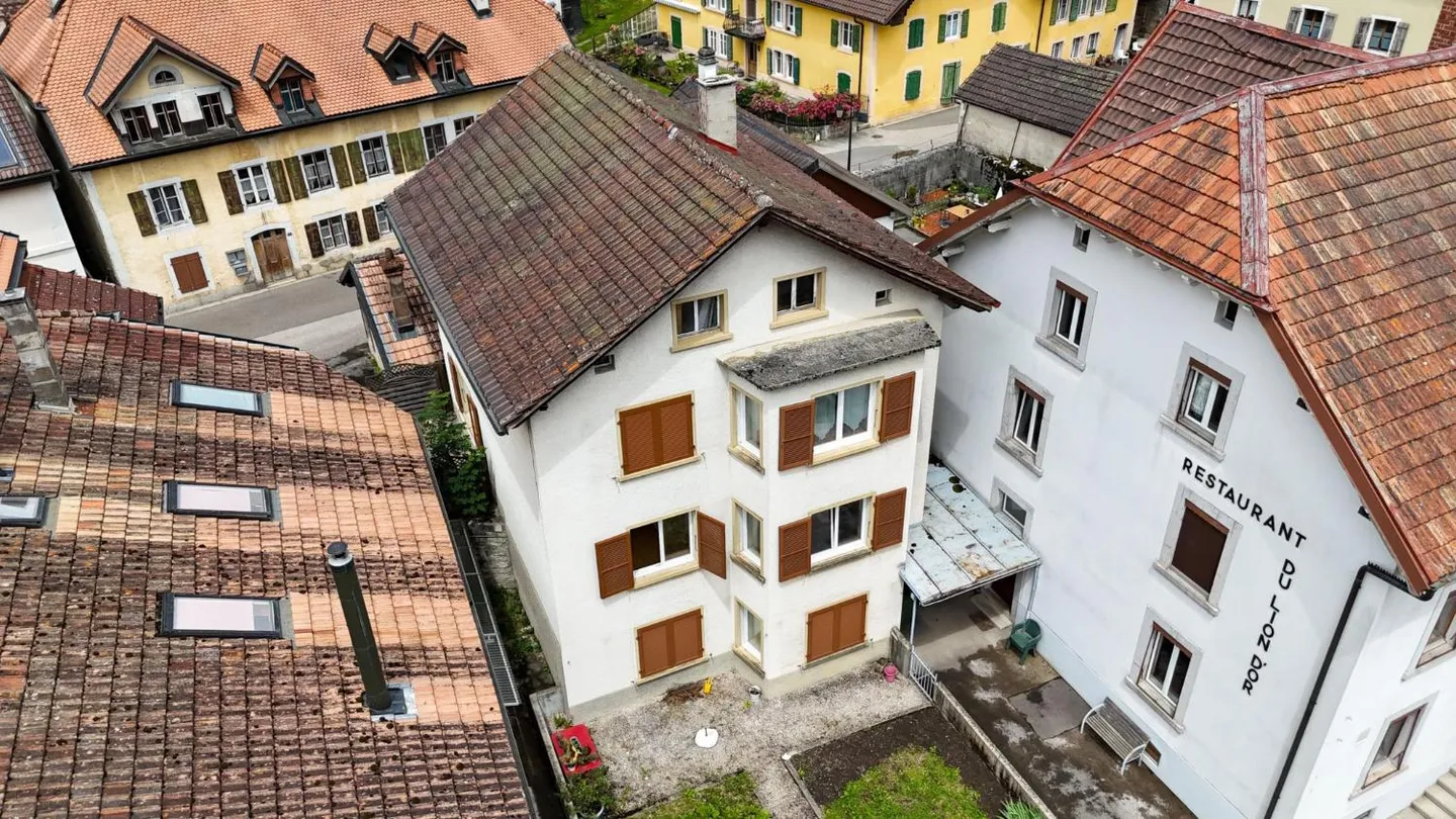 Real estate with restaurant and 5 apartments, net yield >5% - Photo 5 of 8