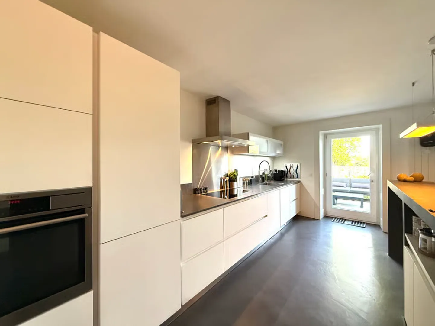 Magnificent 7.5-room house in Cormondrèche - Photo 4 of 13