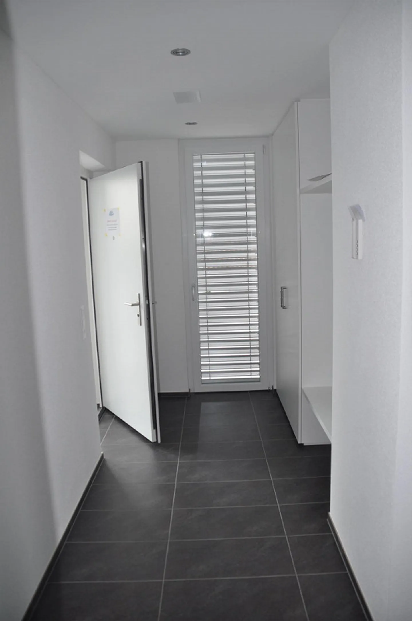 Modern 3.5-room penthouse apartment in Minergie house - Photo 4 of 8
