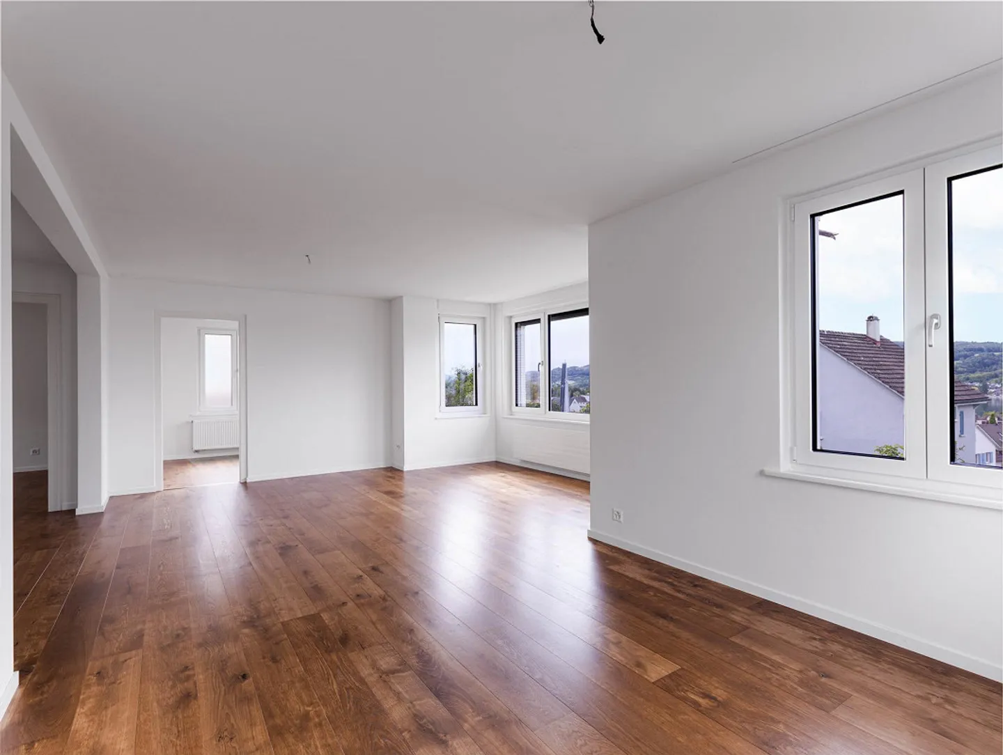 Charmante Wohnung mit Seesicht - Foto 2 von 10
