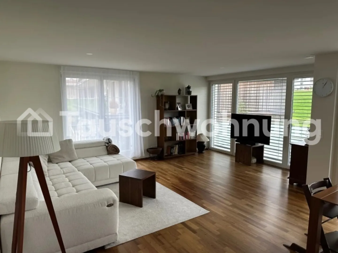 Appartamento luminoso di 4,5 stanze con vista sul verde ad Aesch - Foto 1 di 12