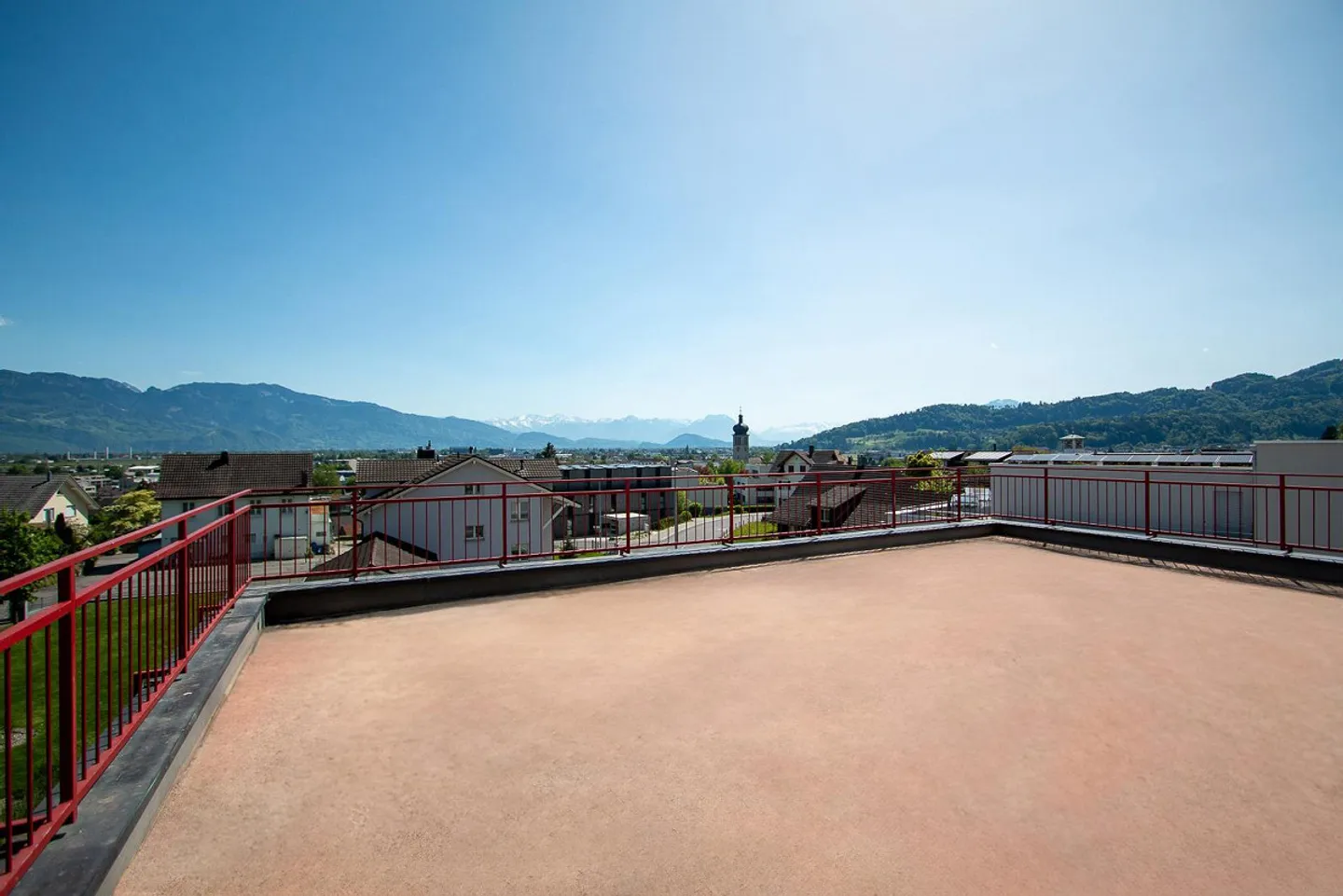 Penthouse apartment in a quiet, sunny location with the best view - Photo 12 of 21