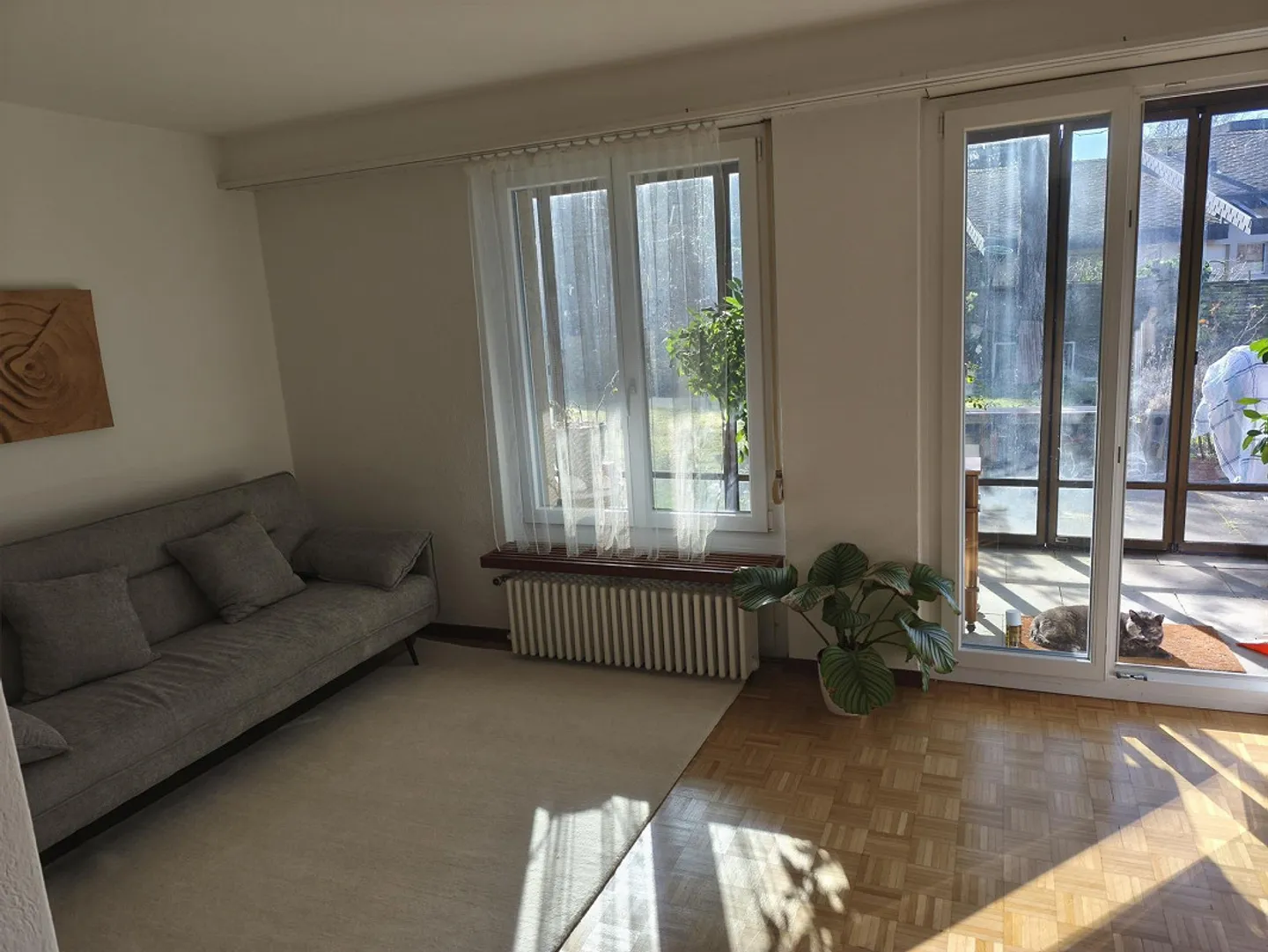 Fully furnished cozy 3-room apartment with balcony in a quiet location - Photo 2 of 11