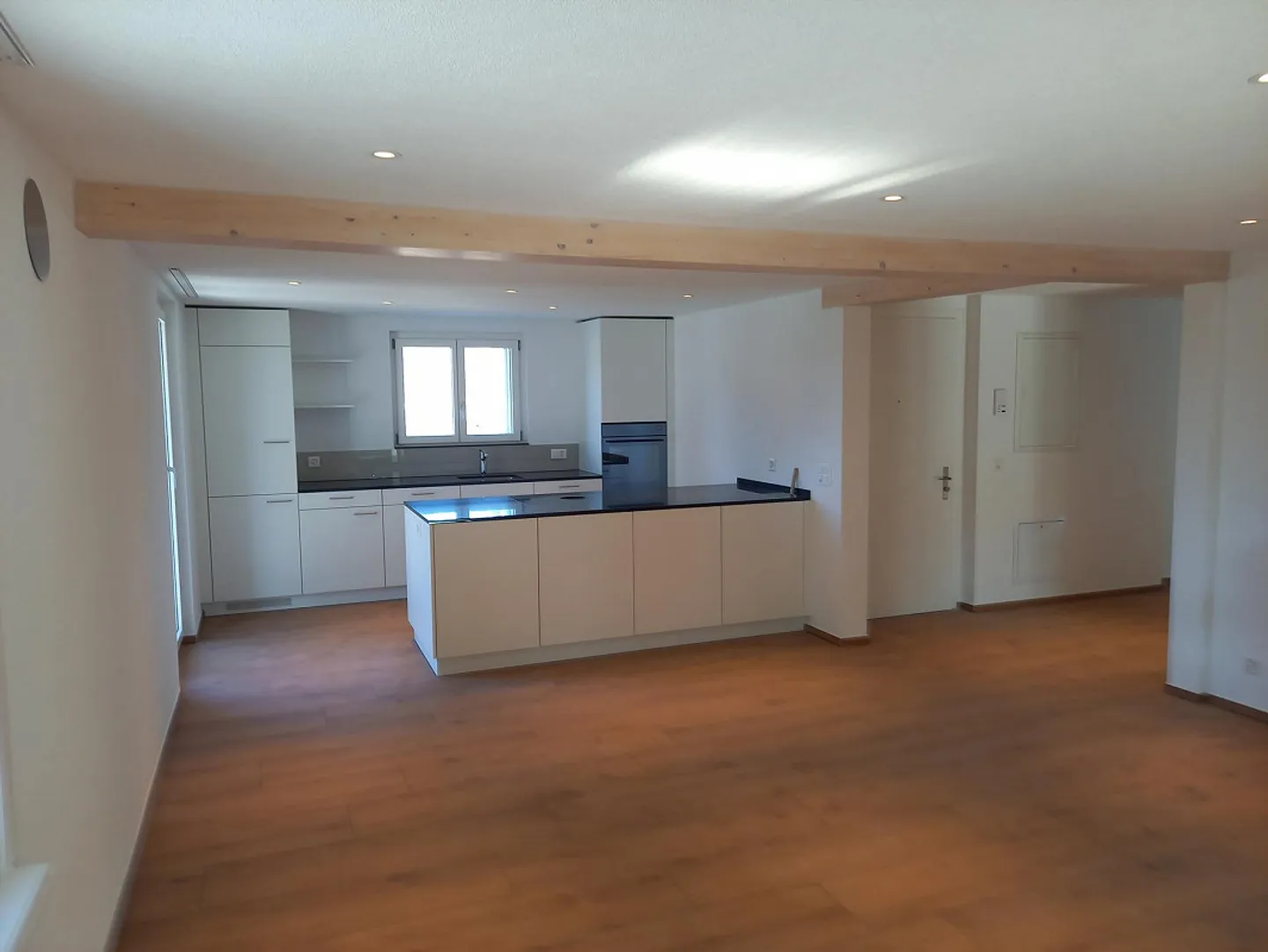 Newly renovated, attractive, bright 5.5-room garden apartment - Photo 3 of 8