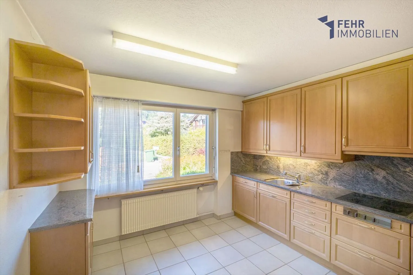 Casa con 8.5 stanze - Foto 6 di 13