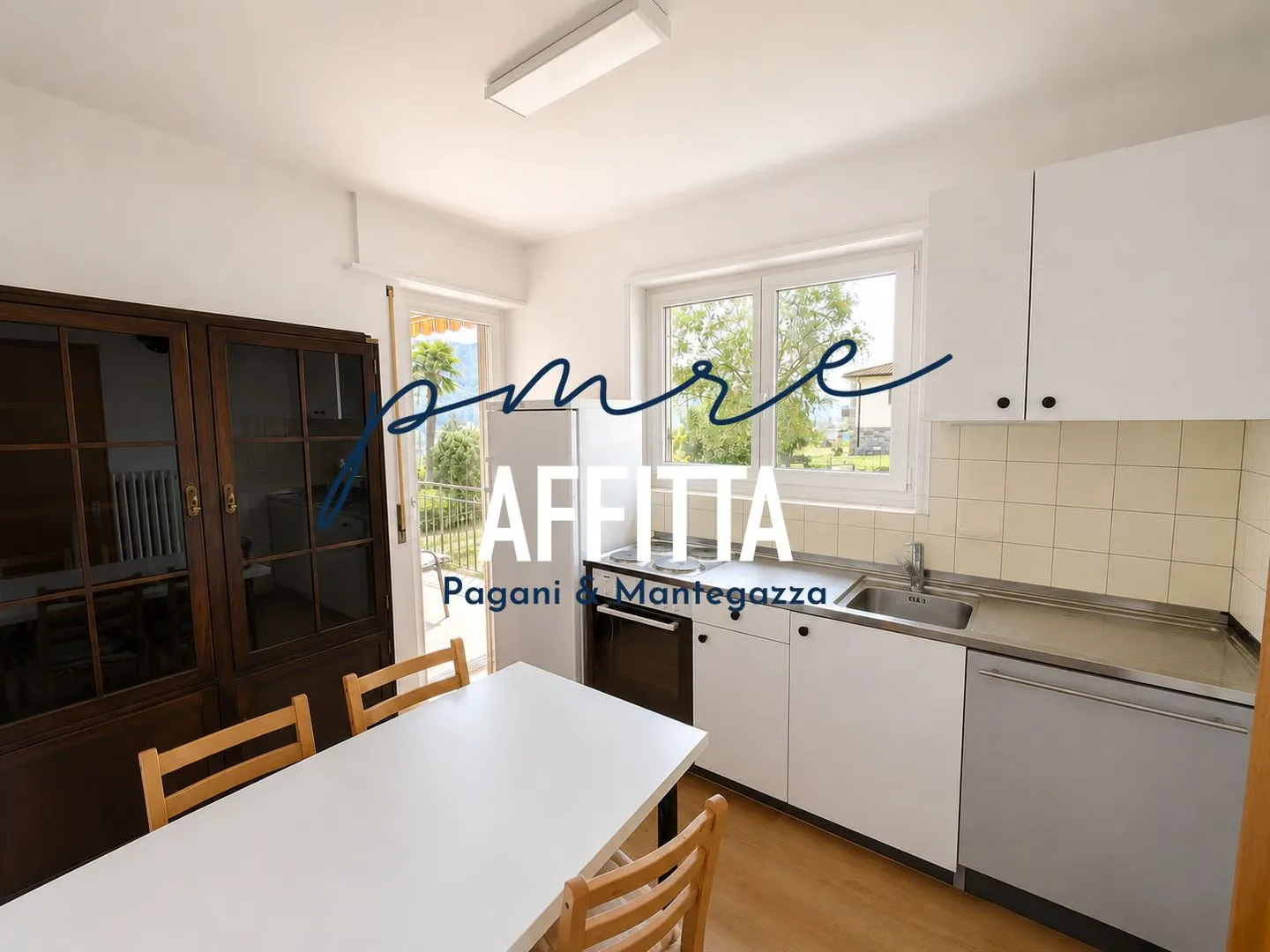 TAVERNE | ACCOGLIENTE 3.5 LOCALI IN CASA BIFAMILIARE CON GIARDINO - Foto 2 di 13