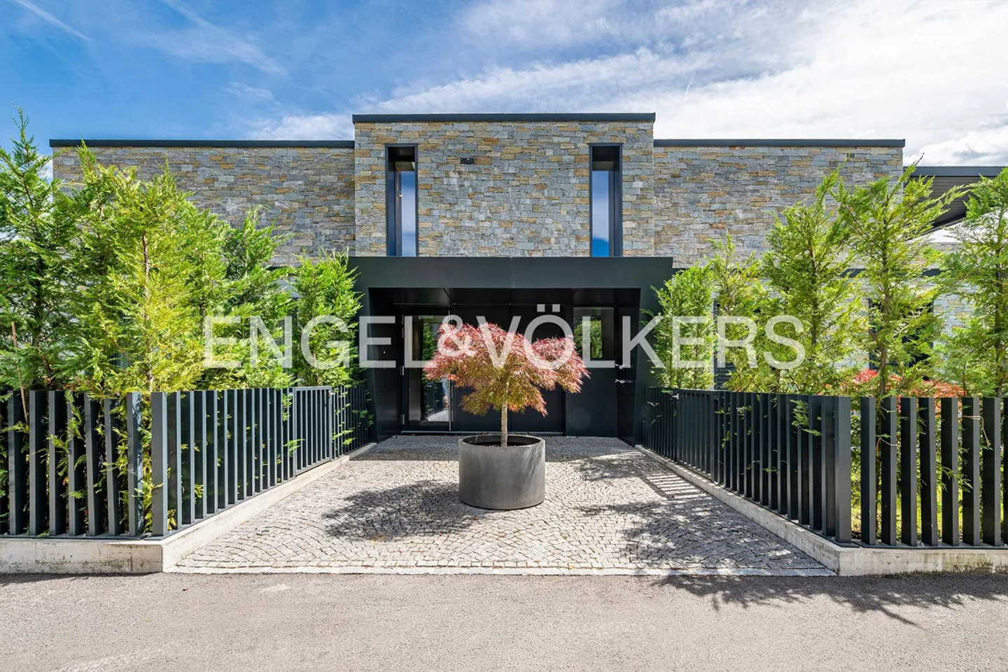 Luxus-Penthouse nahe Ascona - Foto 1 von 18