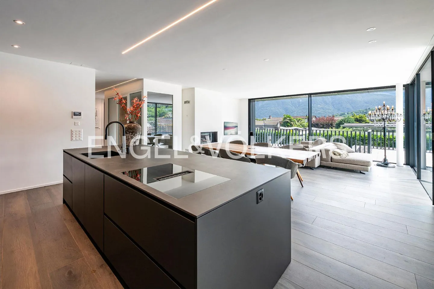 Luxus-Penthouse nahe Ascona - Foto 3 von 18