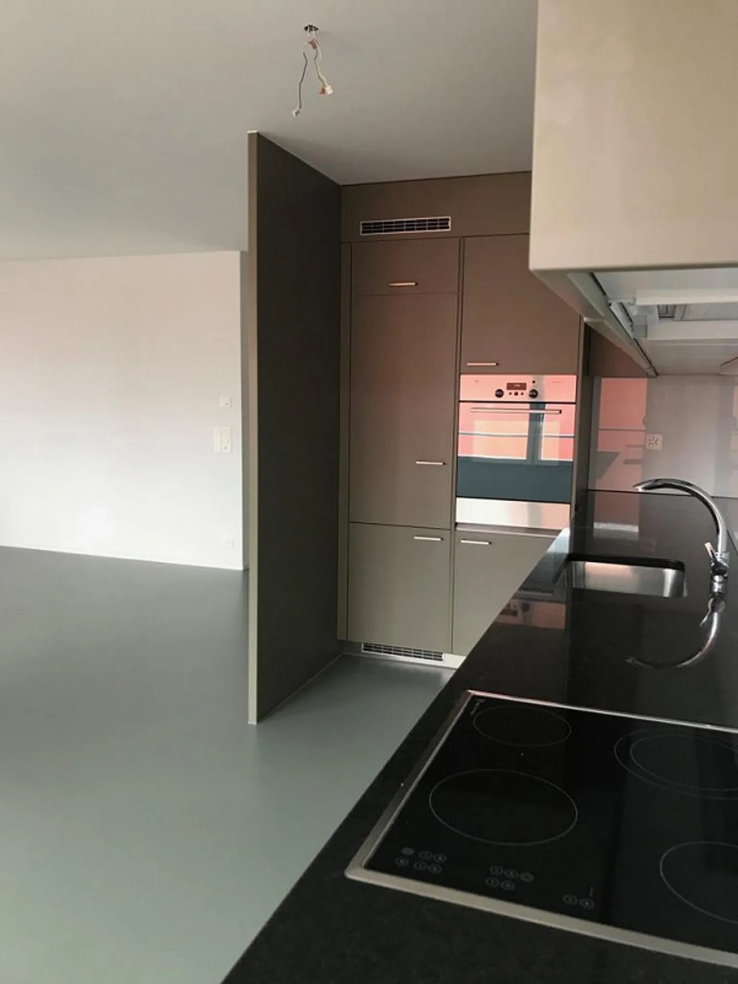 Modernes 3.5-Zimmer-Apartment - Foto 3 von 8