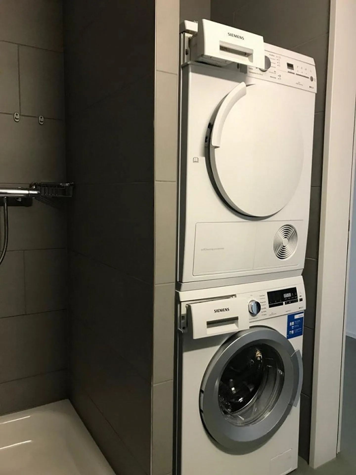 Modernes 3.5-Zimmer-Apartment - Foto 7 von 8