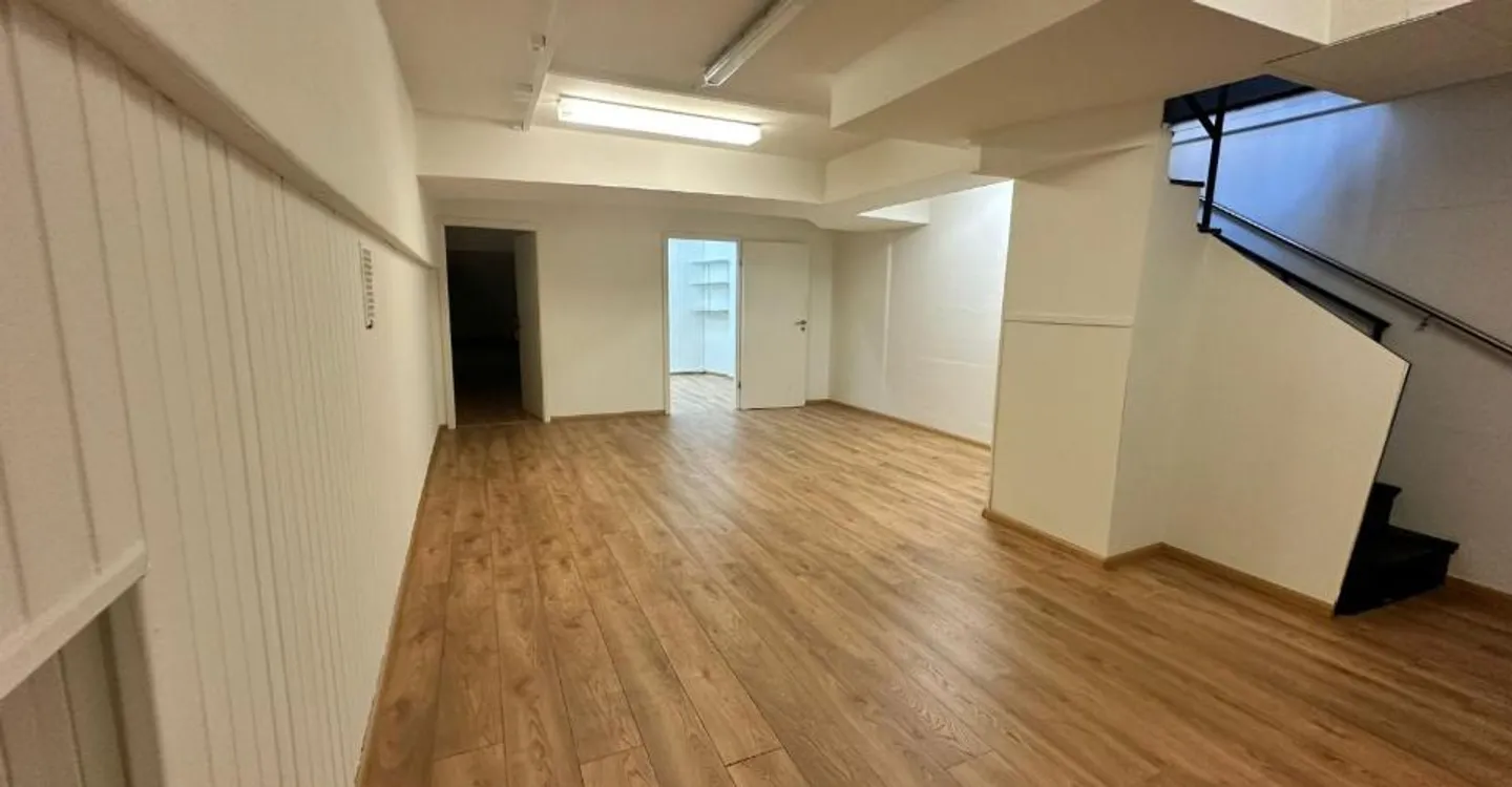 Exciting Commercial Space for Sale, Office or Showroom in Prime Location - Photo 3 of 6