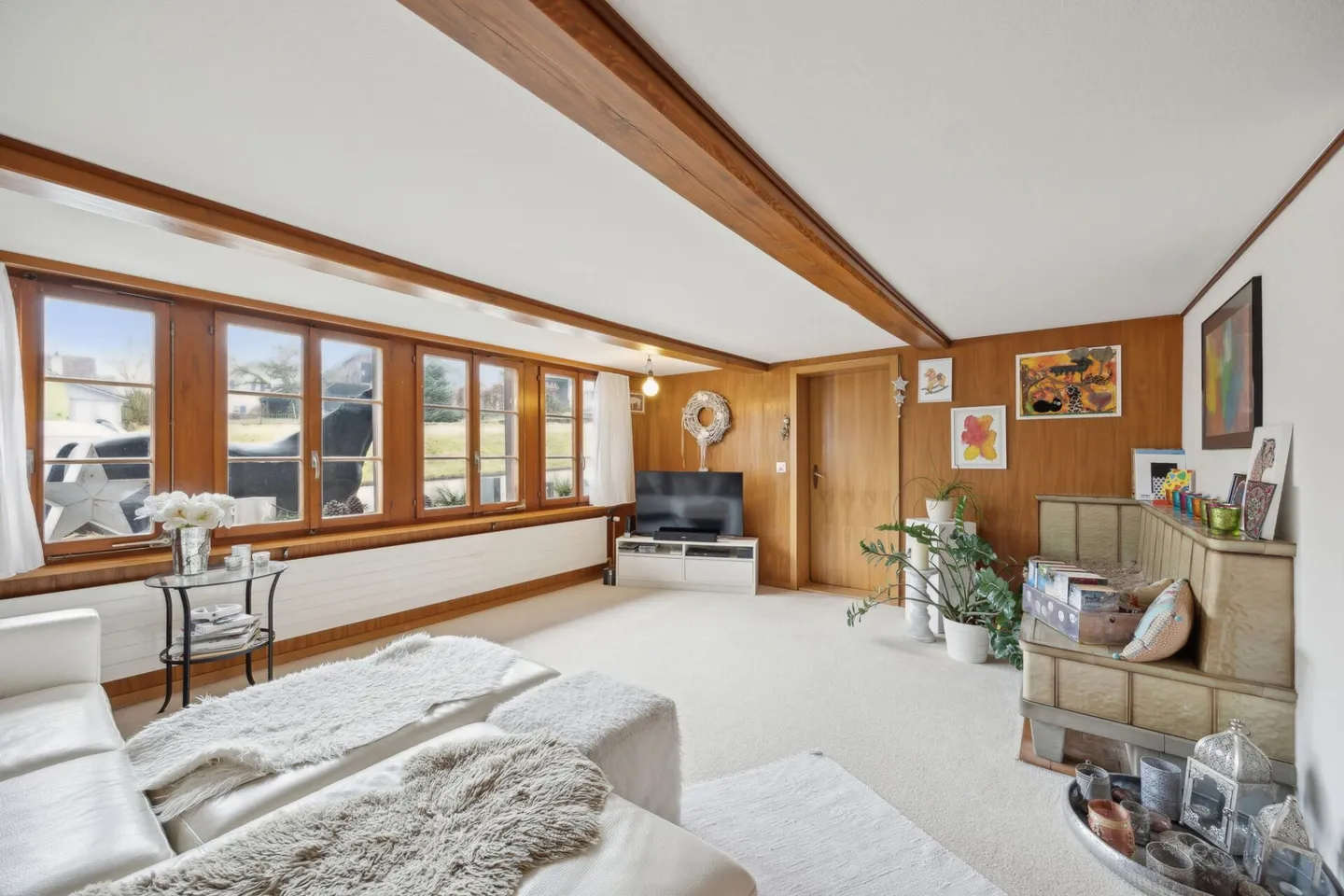 EQUESTRIAN PROPERTY WITH TWO RESIDENTIAL UNITS AND THE POSSIBILITY FOR INDIVIDUAL HORSE KEEPING - Photo 11 of 15