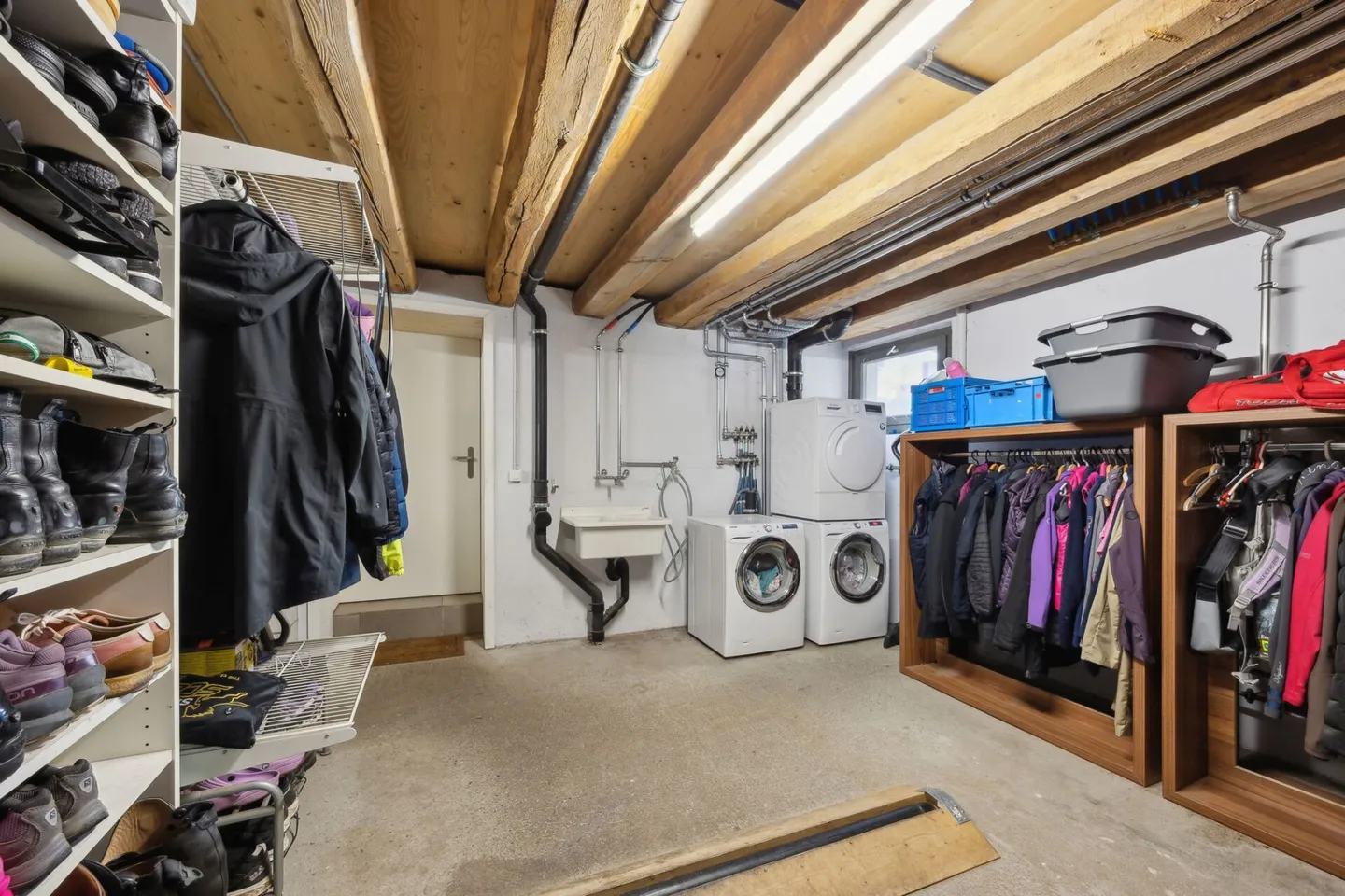 EQUESTRIAN PROPERTY WITH TWO RESIDENTIAL UNITS AND THE POSSIBILITY FOR INDIVIDUAL HORSE KEEPING - Photo 12 of 15