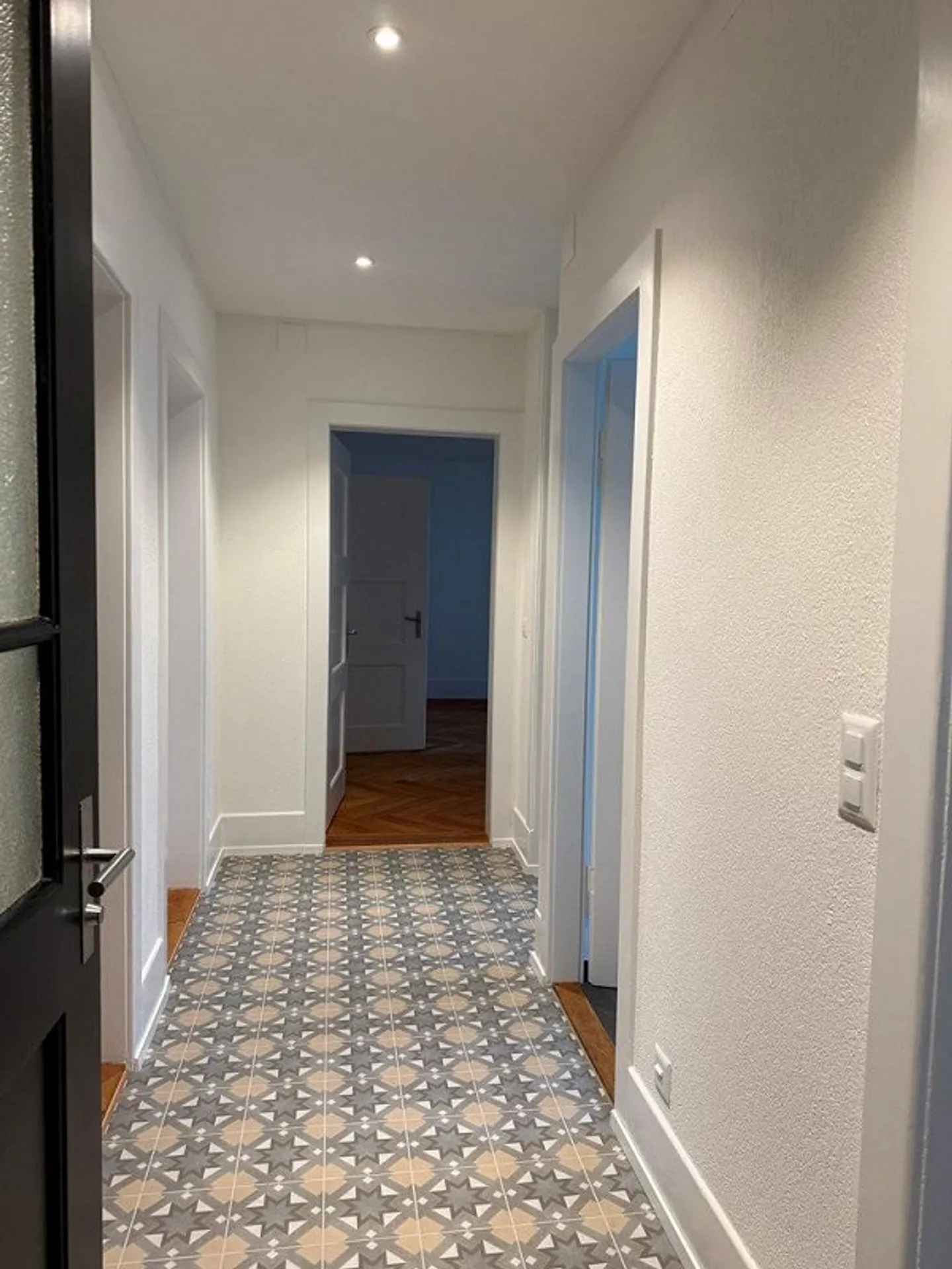 Newly renovated 4-room apartment for rent in Zurich Wiedikon - Photo 7 of 10