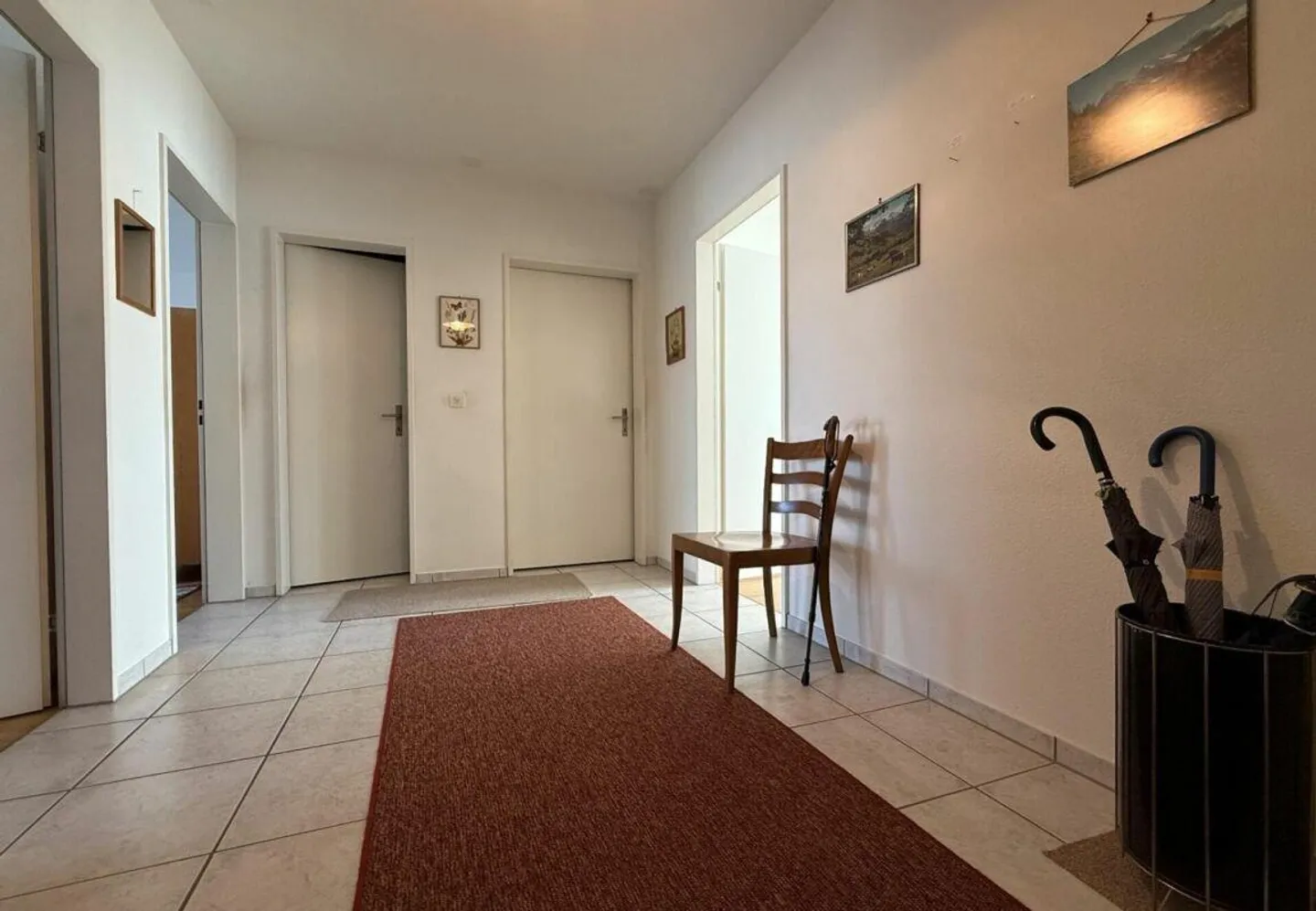 Appartement 3.5 pièces dans le meilleur emplacement - Photo 2 sur 9