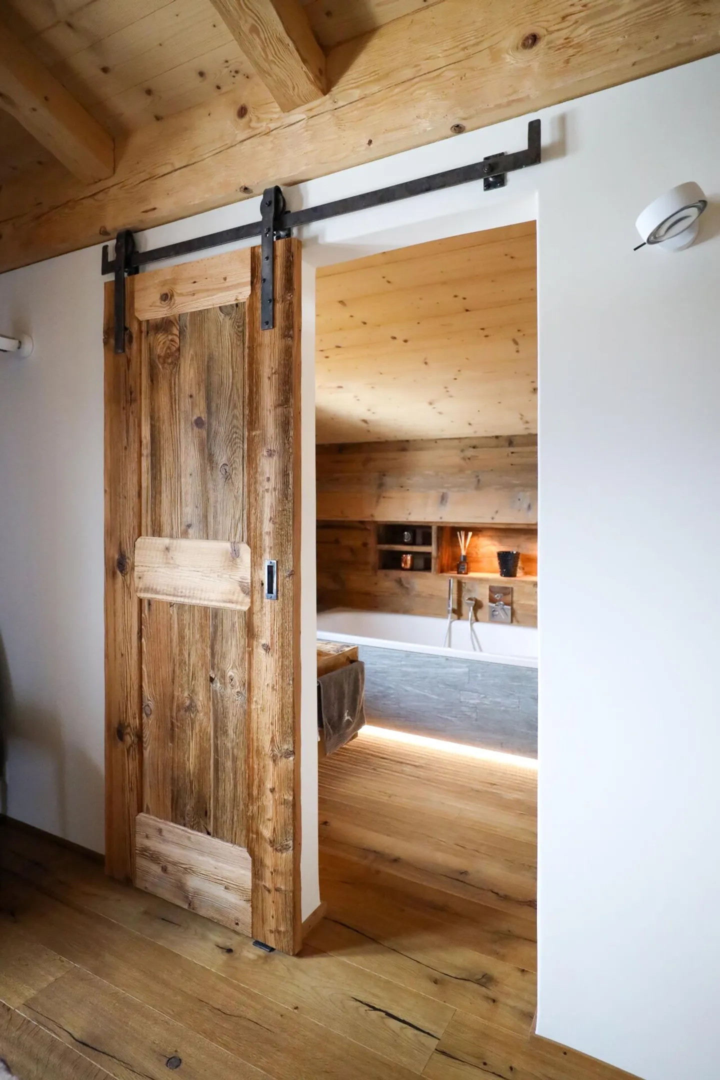 NUOVA COSTRUZIONE Casa MAISSEN di 6.5 locali "Casas Ual" (Residenza PRIMARIA) in posizione residenziale idilliaca a Ladir - Foto 8 di 14