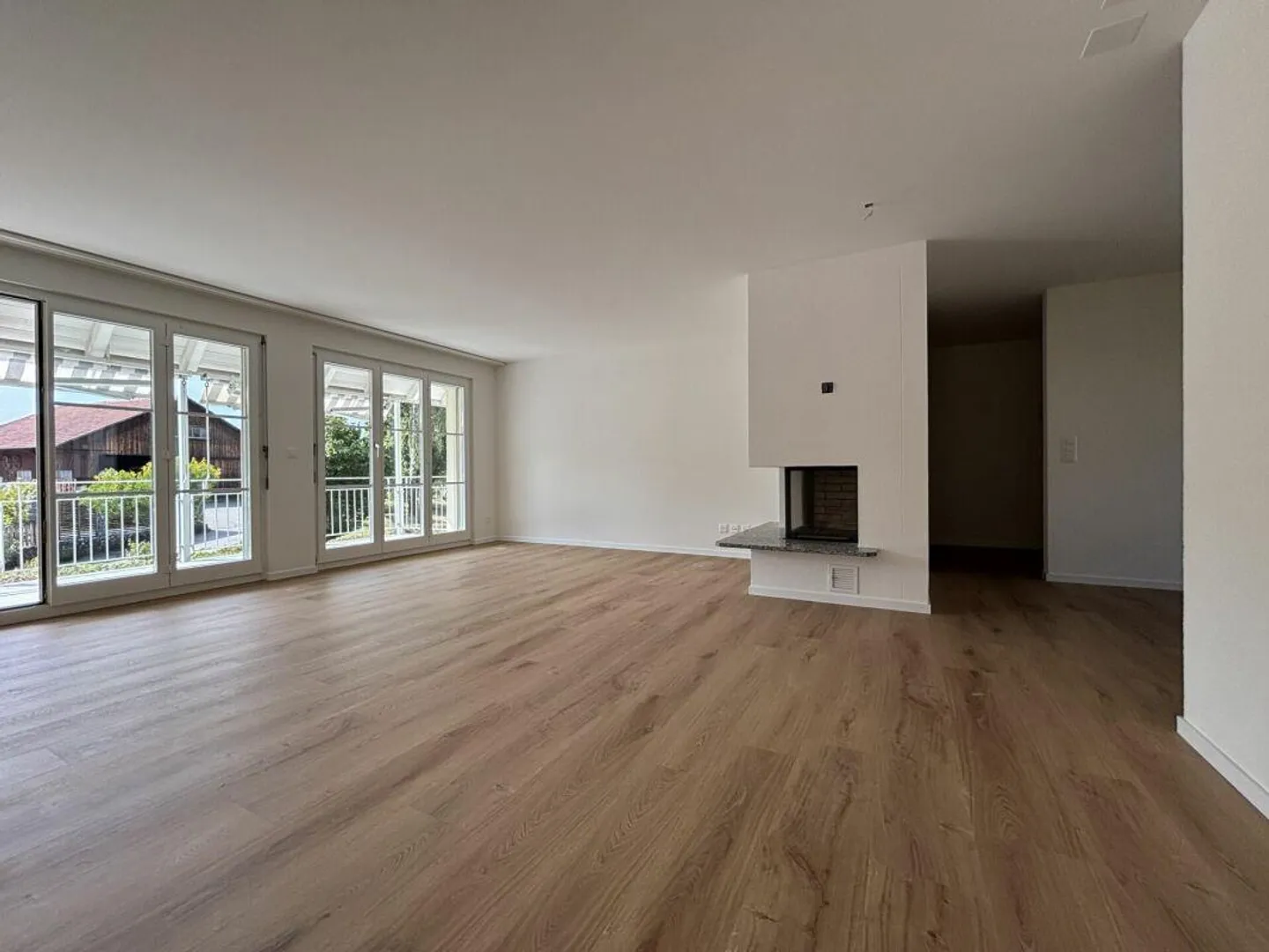 Appartement familial fraîchement rénové de 4 ½ pièces - Photo 6 sur 8