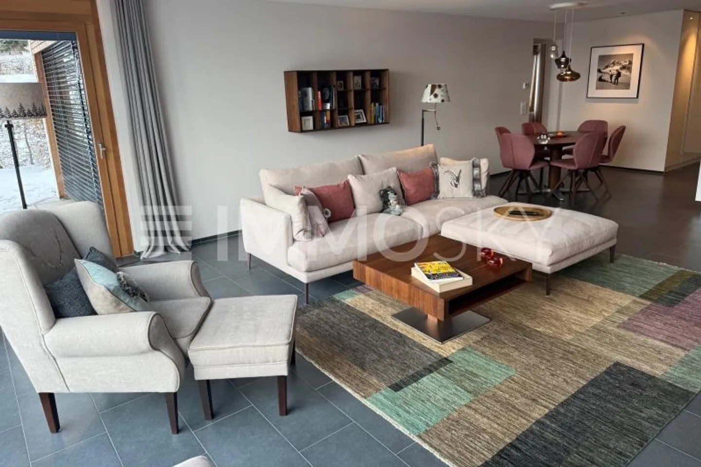 Stylish living with mountain view - Oasis of tranquility in the Alps - Photo 4 of 5