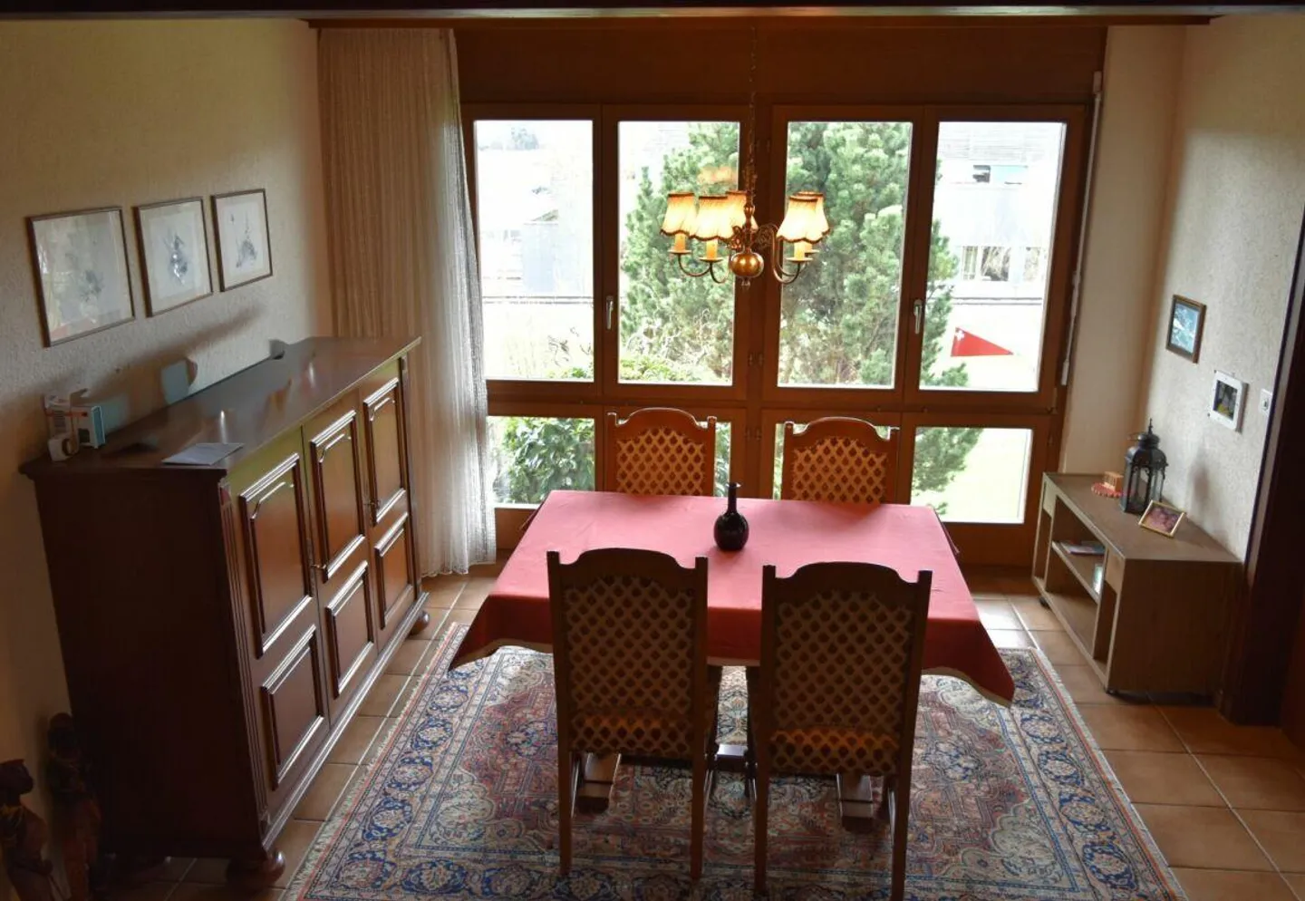 Affascinante casa familiare con potenziale - Foto 3 di 9