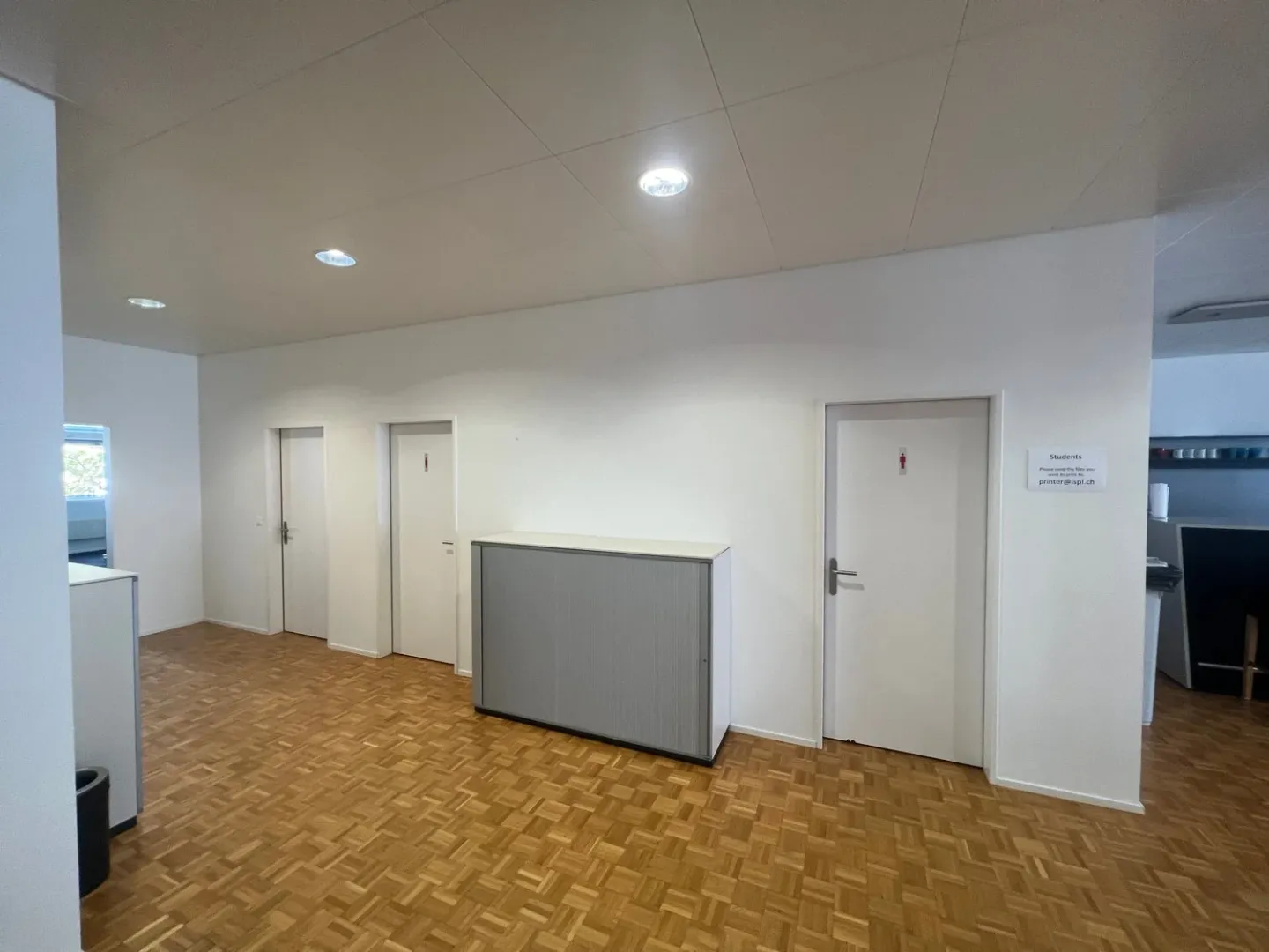 Spazio commerciale esclusivo in posizione centrale - La tua chiave per il successo! - Foto 9 di 28