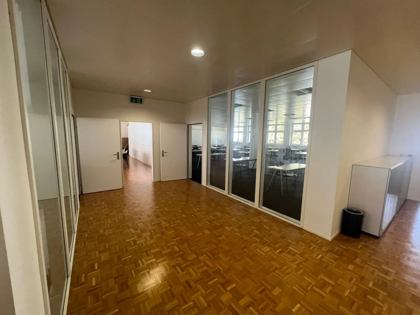 Spazio commerciale esclusivo in posizione centrale - La tua chiave per il successo! - Foto 8 di 28