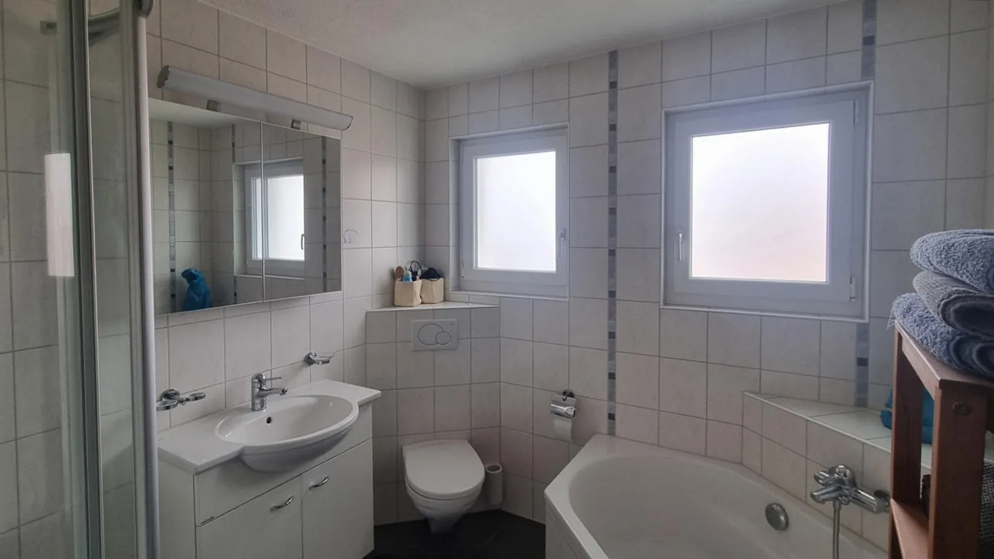 Spacious 3.5 Room Apartment - Photo 7 of 10