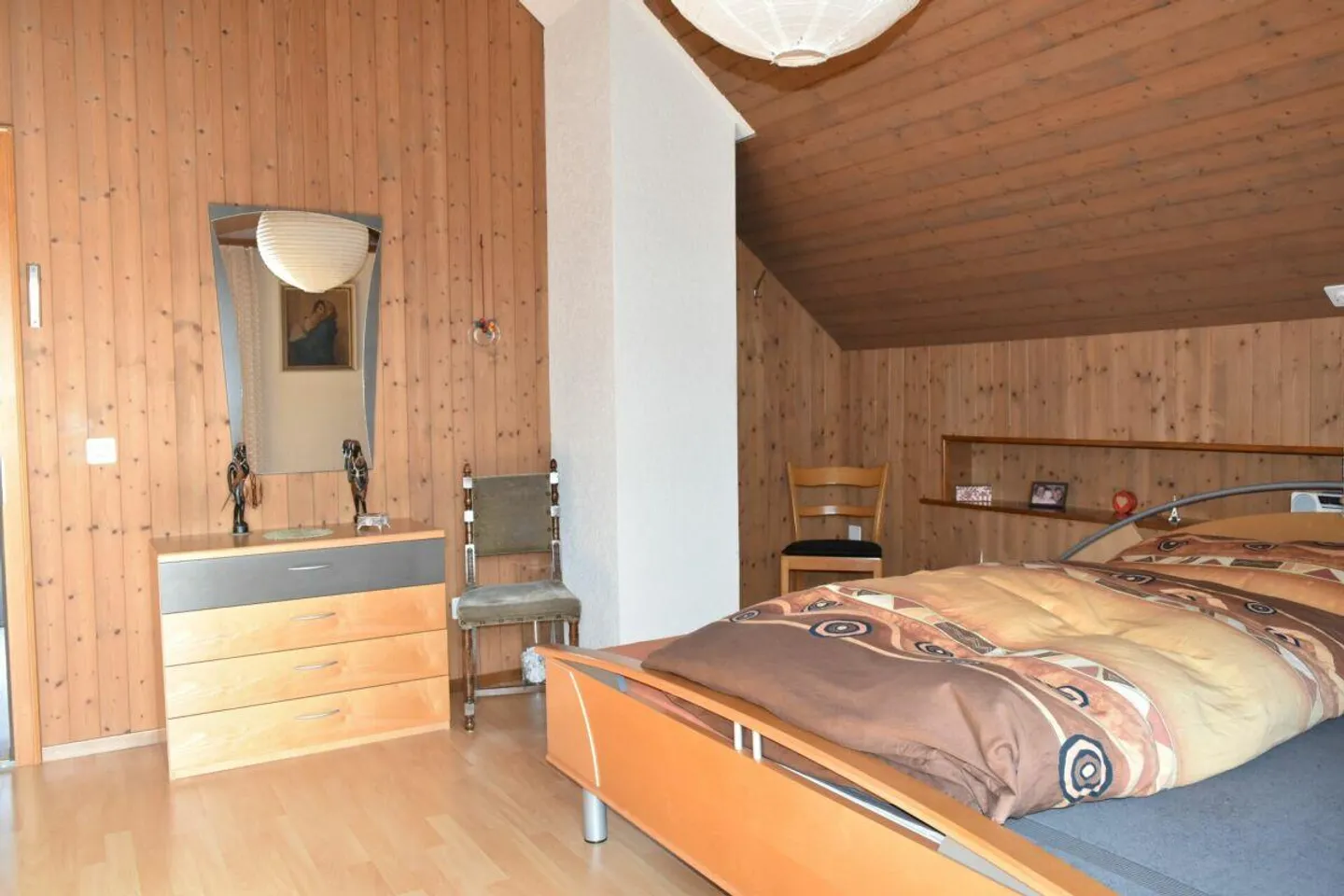 Affascinante casa familiare con potenziale - Foto 7 di 9