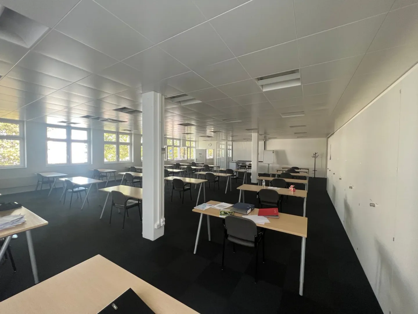 Spazio commerciale esclusivo in posizione centrale - La tua chiave per il successo! - Foto 19 di 28