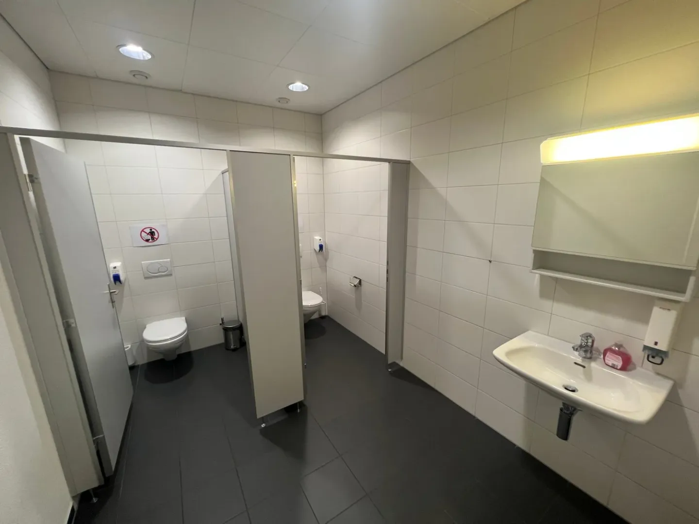 Spazio commerciale esclusivo in posizione centrale - La tua chiave per il successo! - Foto 24 di 28