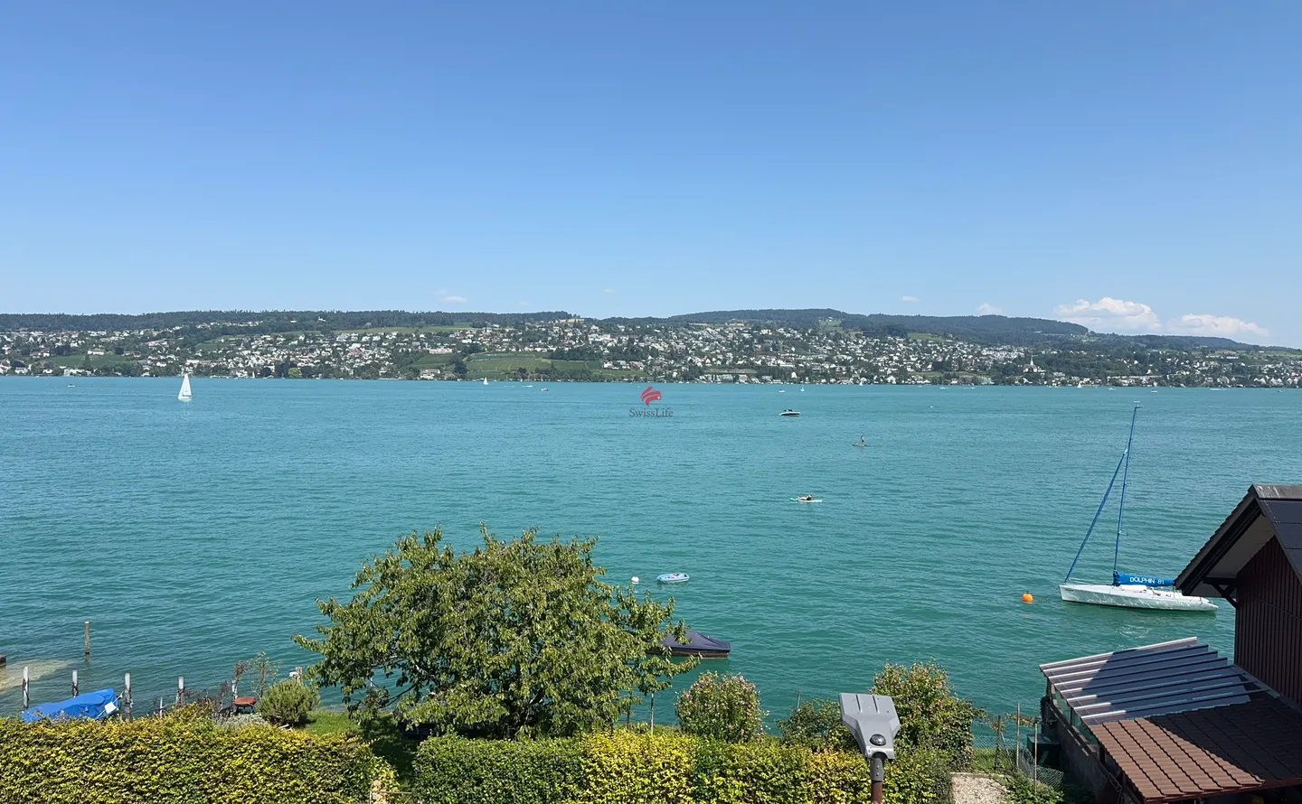Immeuble résidentiel et commercial avec vue sur le lac et potentiel de développement - Photo 2 sur 9