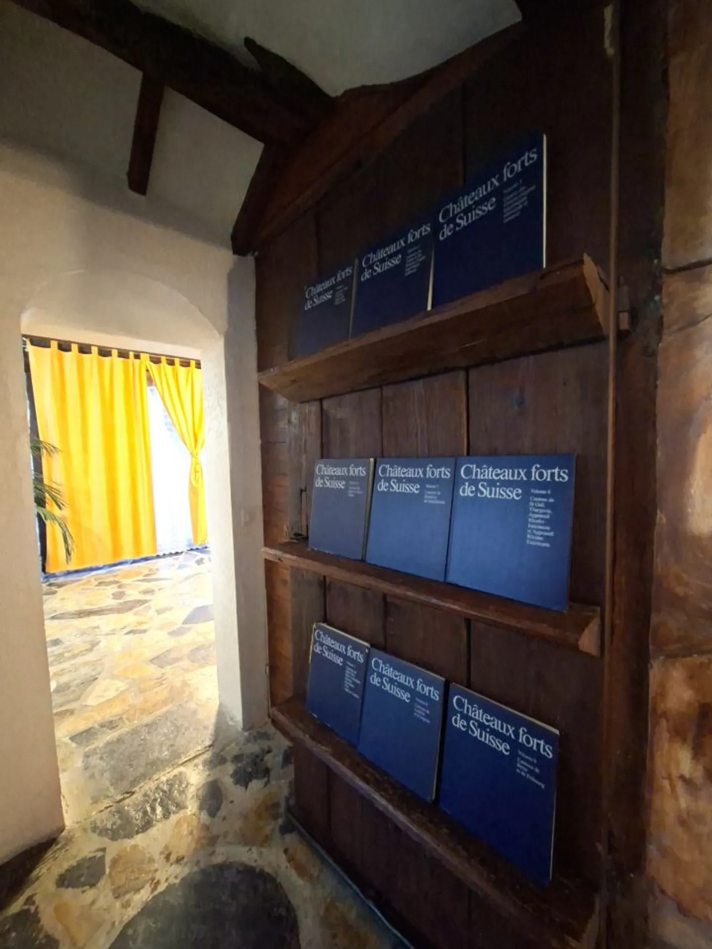 Bella casa unifamiliare con un appartamento indipendente di 3,5 stanze sopra - Foto 4 di 13