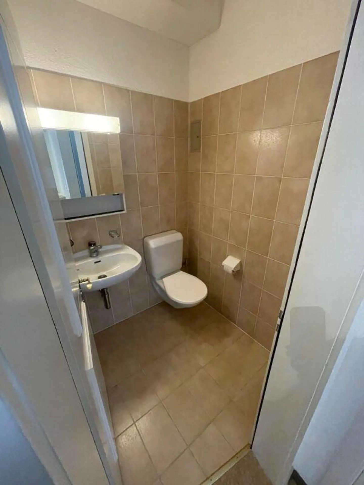 Espace commercial au rez-de-chaussée - Photo 7 sur 14