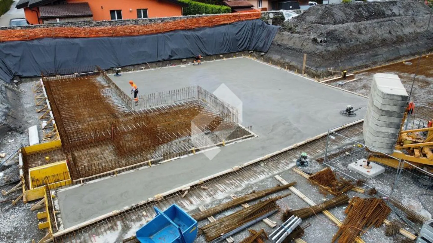 Appartamento in vendita - Foto 2 di 13