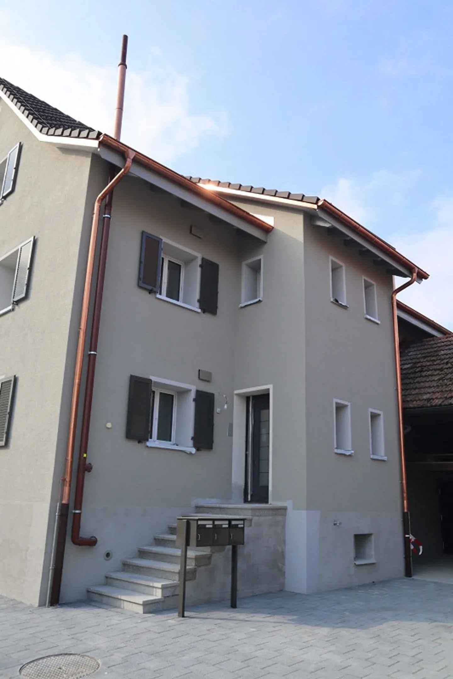 3 1/2-Room Attic Apartment - Photo 2 of 9