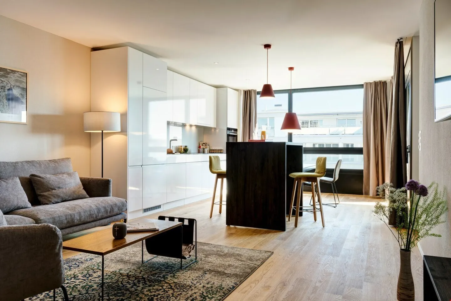 Stylish 2.5-Room Apartment - Photo 1 of 5