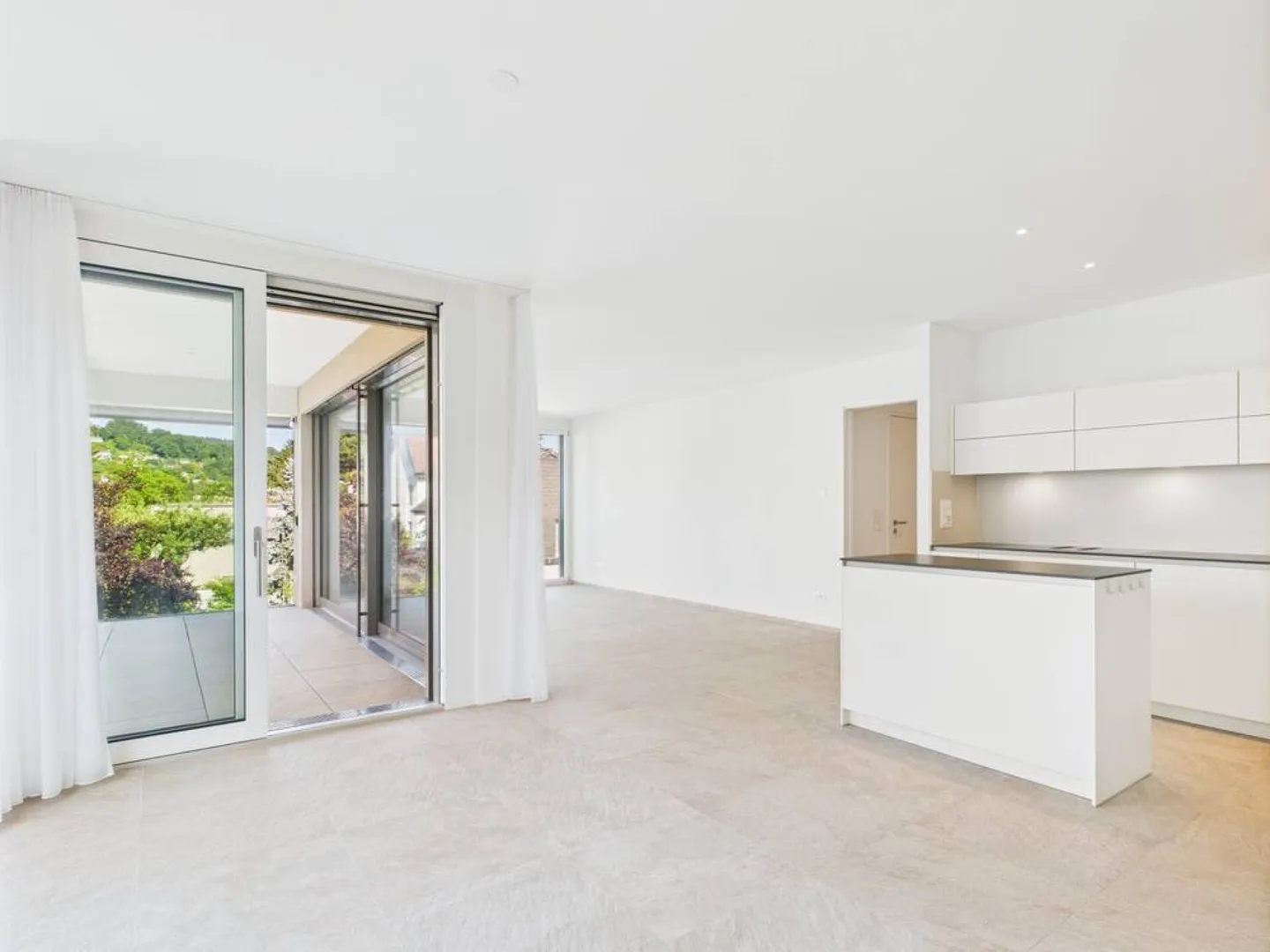 Moderno, luminoso e spazioso - Foto 1 di 11