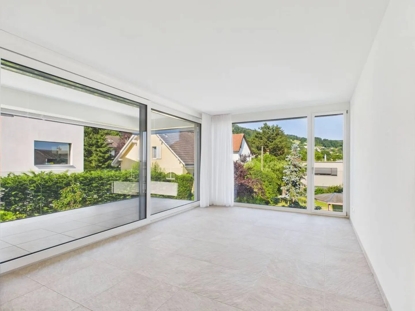 Moderno, luminoso e spazioso - Foto 6 di 11