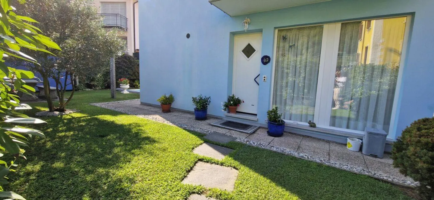 Casa unifamiliare indipendente e ben curata con piscina - Foto 4 di 20